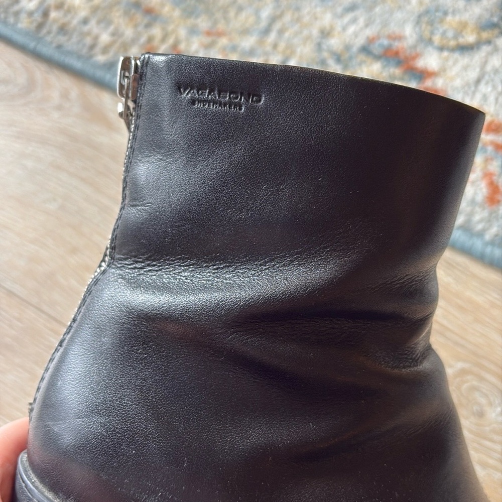 Vagabond Heeled Ankle Boots - Picture 3 of 8